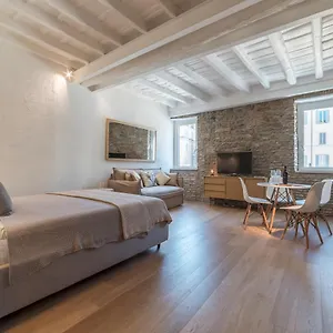 Campo De' Fiori - Charme Holidays Apartment